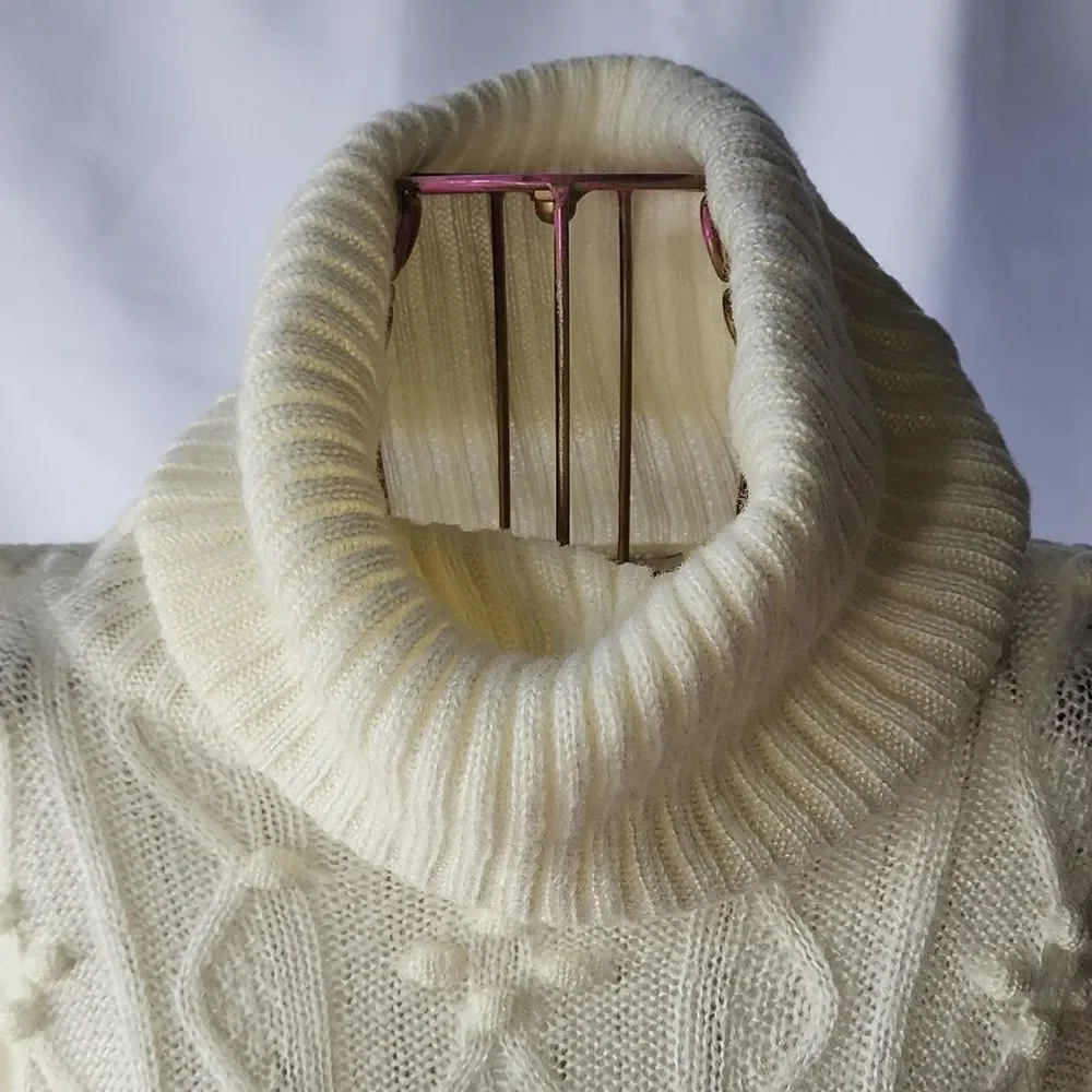 Gretchen Scott Airy Knit Popcorn Knot Stitch Cable Knit Cowl Neck Collar